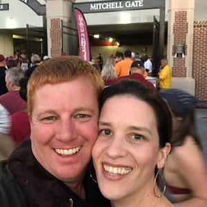 Meet your Posher, Lee